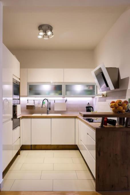 Modern Charm Hideaway Apartment Загреб Екстериор снимка
