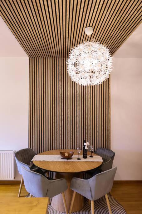 Modern Charm Hideaway Apartment Загреб Екстериор снимка